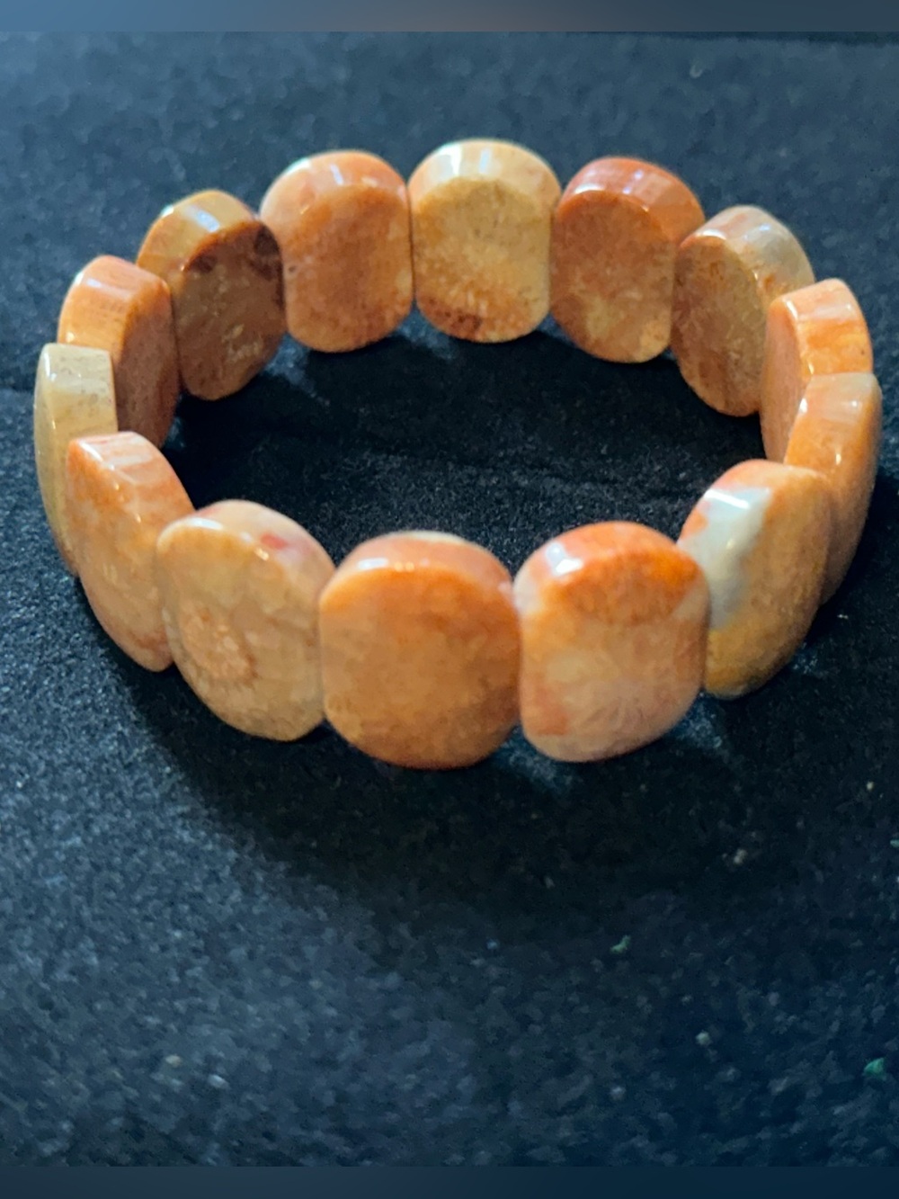 Natural jade bracelet made of fossilized coal